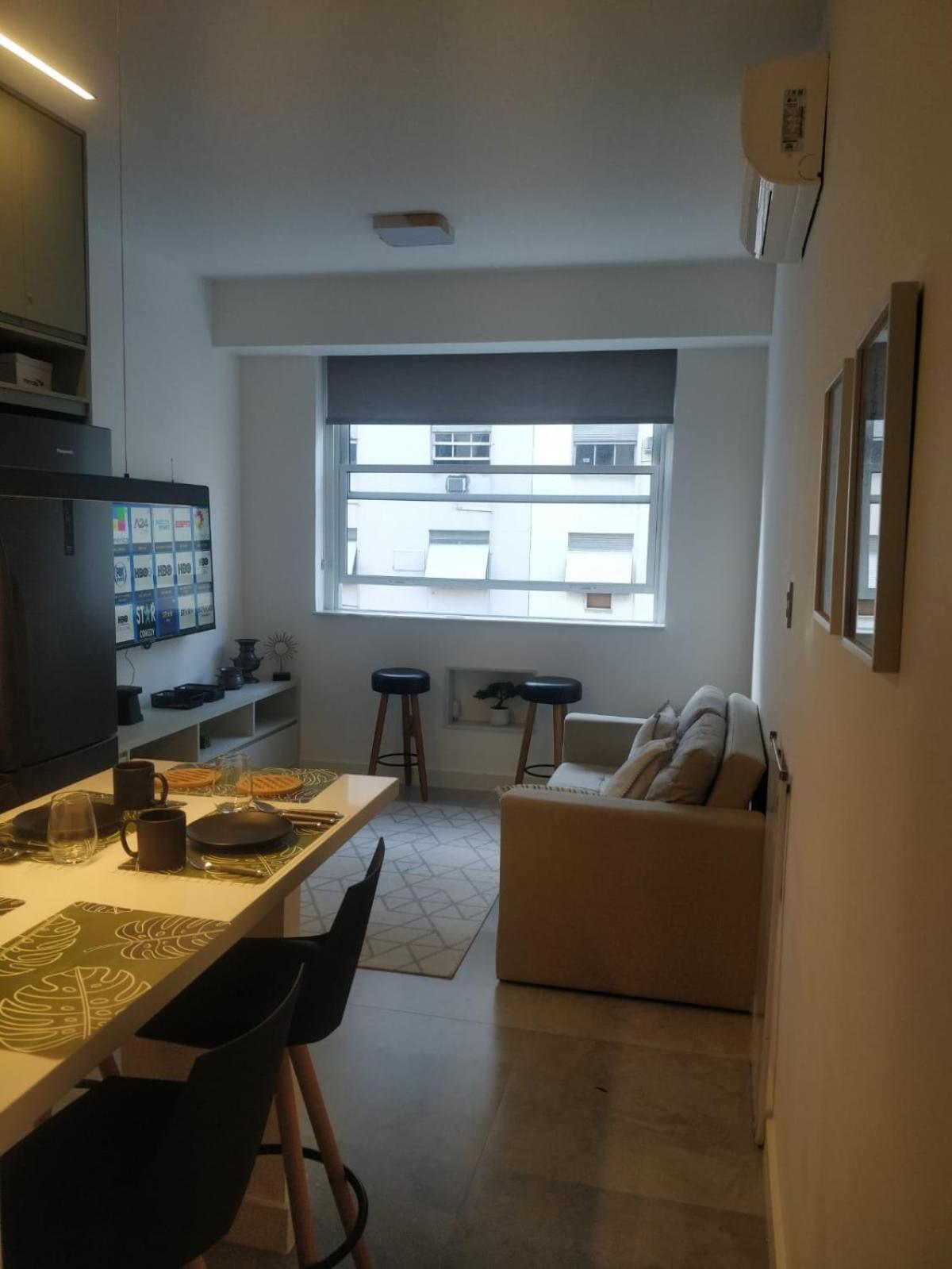Zanzibana, Copacabana Apartamento